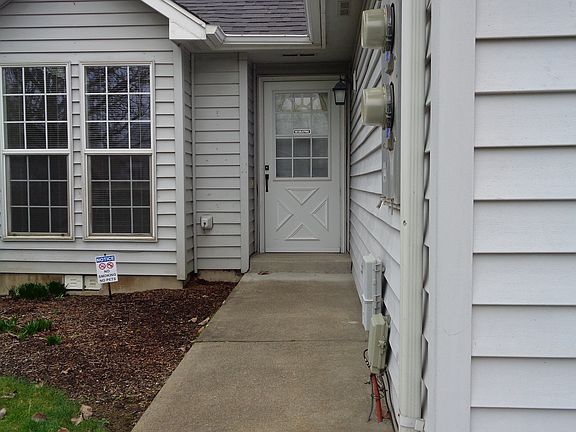 3rd image of 7473 Parkplace Dr NE