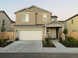 833 El Dorado Ave, Clovis, CA 93619
