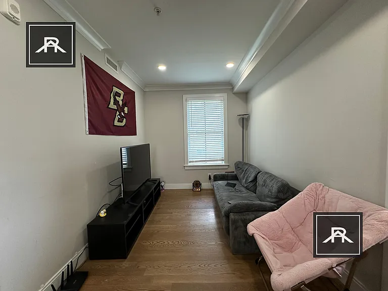 155 Foster St #2F — Photo 6