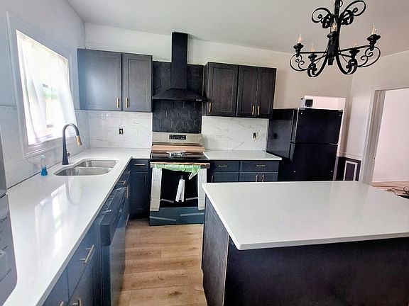 3rd image of 1106 Dudley Ave Floor 2