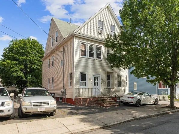 93 Irving St, Everett, MA 02149