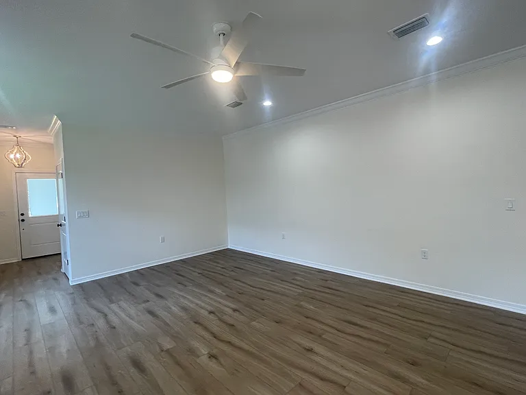 1578 Hickory St — Photo 9