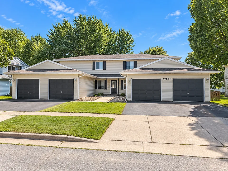 2311 Meadow Ln