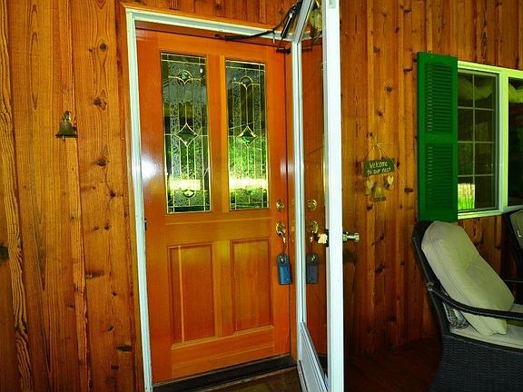 5th image of 6508 Arnesen Ln SW