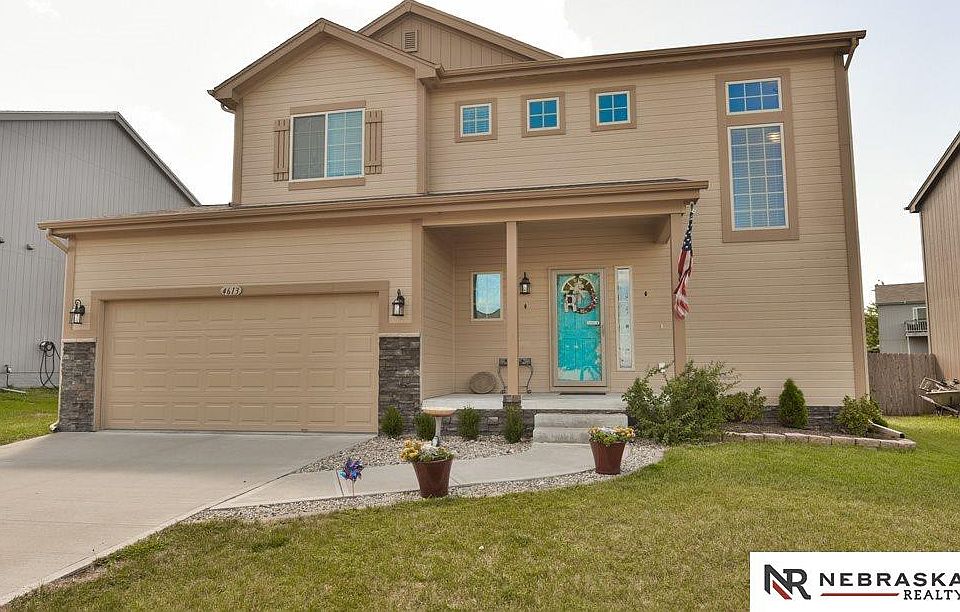 1st image of 4613 Clearwater Dr