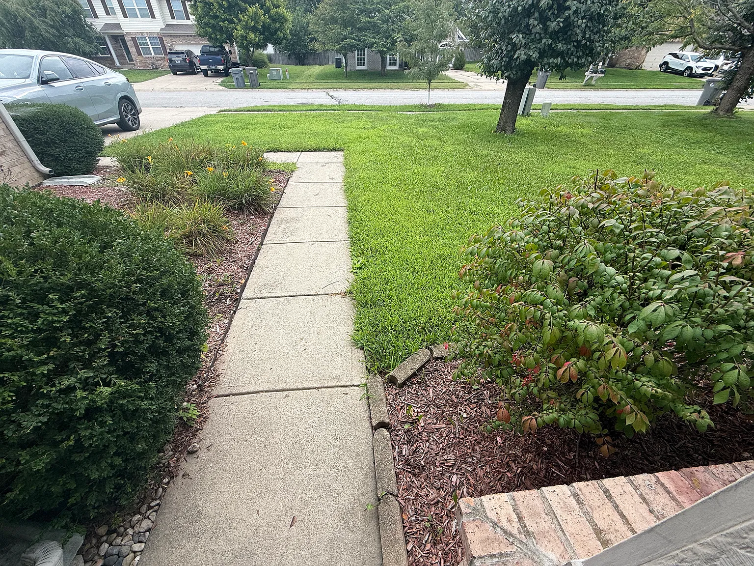 3 bed, 2.5 bath, 2051 sqft, $2,400 — Photo 3
