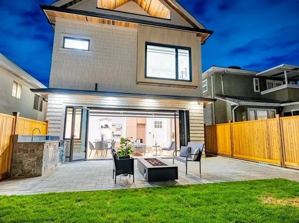 5355 Inverness St #2, Vancouver, BC V5W 3P2