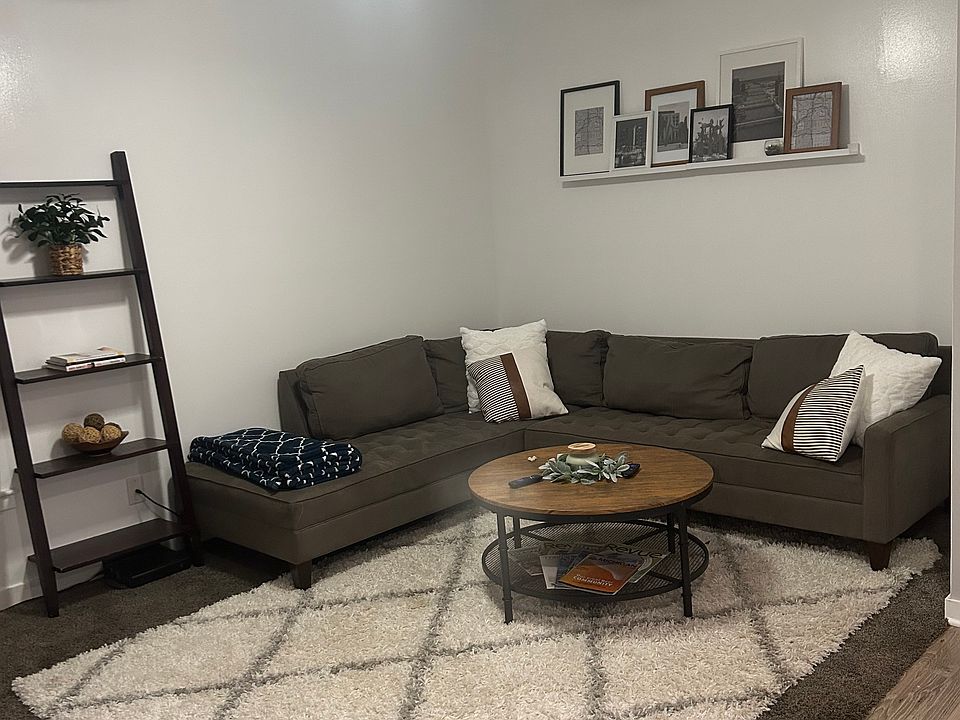 1st image of 121 National Ave SW #1