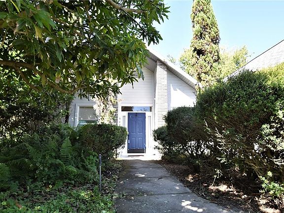2nd image of 6922 Arbor Oaks Cir