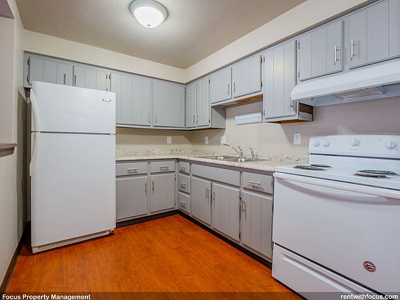 2nd image of 2265 Farlin Ave #6