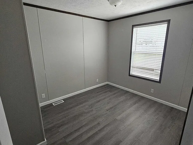 5705 Heather View Ln — Photo 12