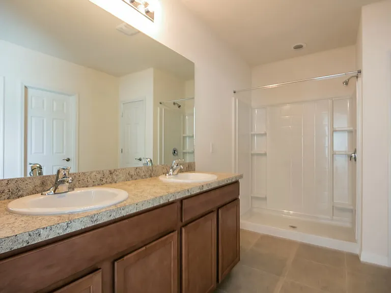 714 SW 6th St — Photo 10