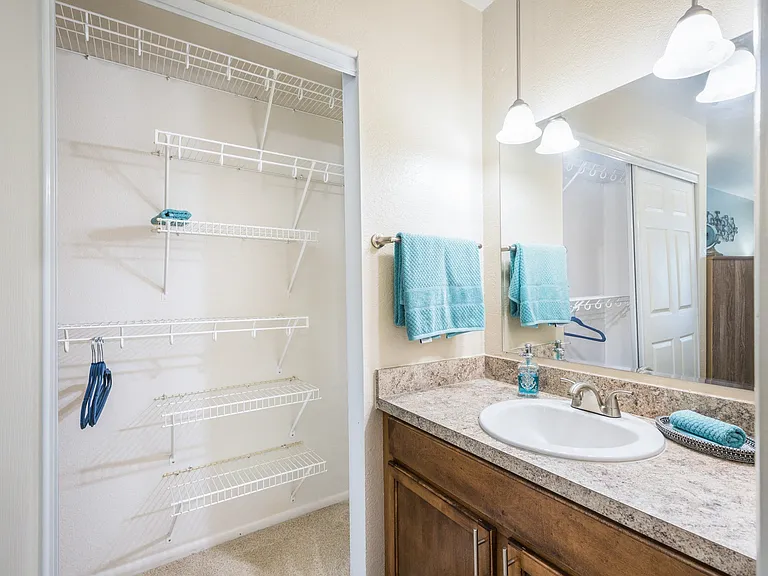 Meridian Meadows Apartments — Photo 16