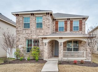 1020 Holly Anne Ln, Aubrey, TX 76227