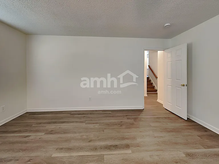 1407 Hyalyn Springs Ct — Photo 20