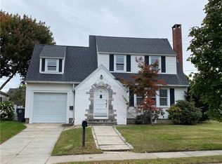 80 Forest Ave, Cranston, RI 02910