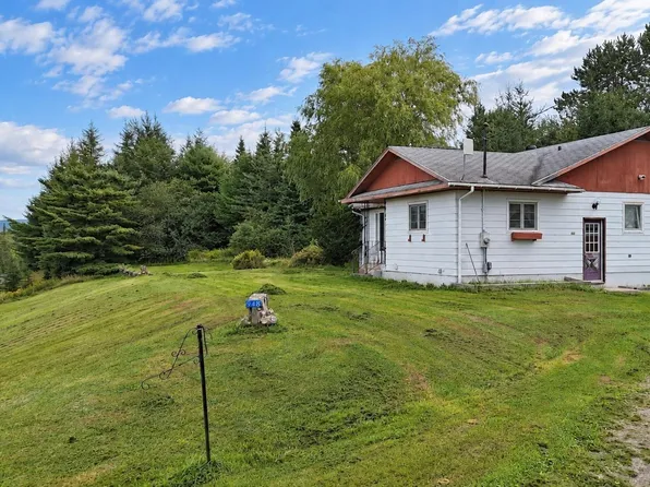948 Big Baddeck Rd, Victoria, NS B0E 1B0