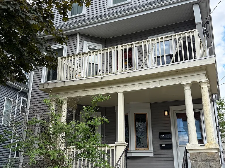 78 Bristol Rd — Photo 2