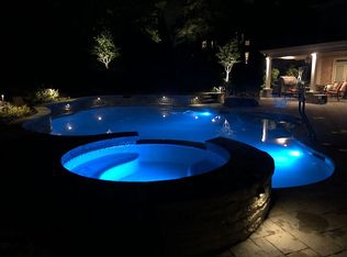 2315 Flat Stone Dr, Cumming, GA 30041