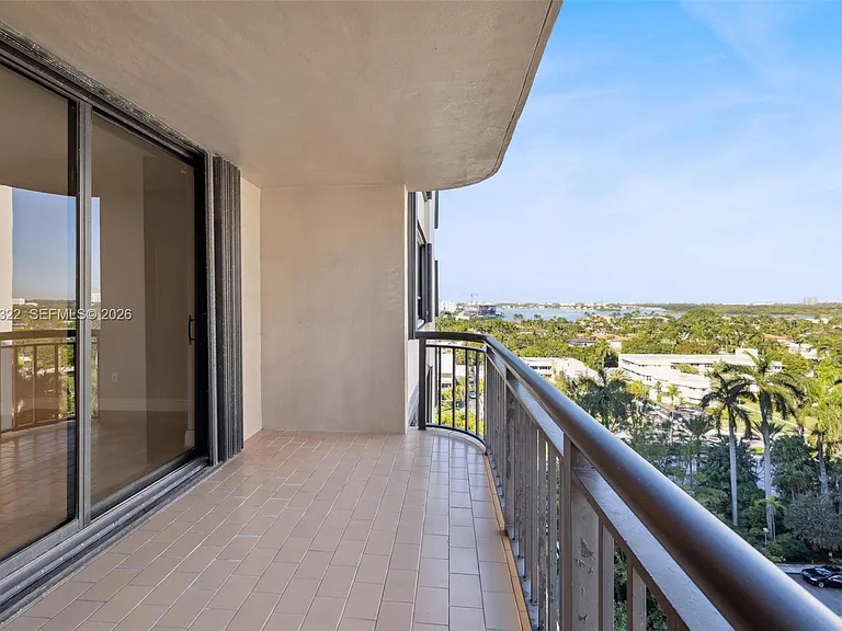 10175 Collins Ave #907 — Photo 19