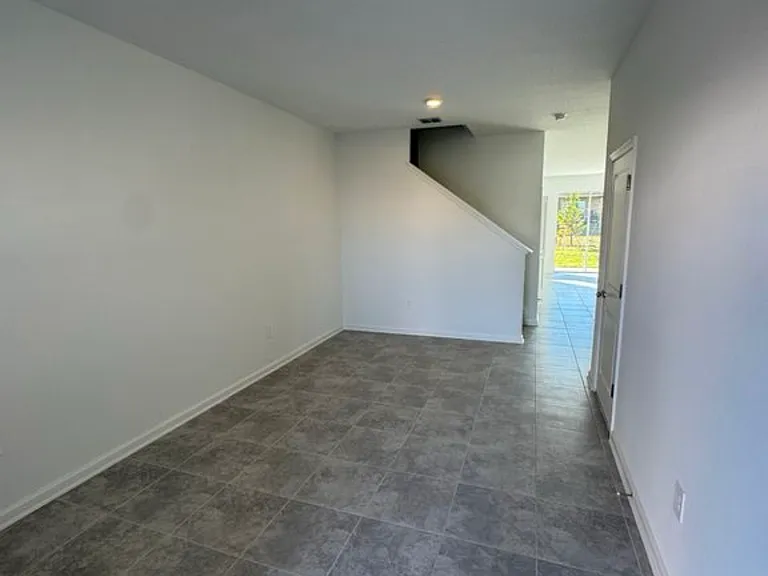 2736 Pierr St — Photo 8
