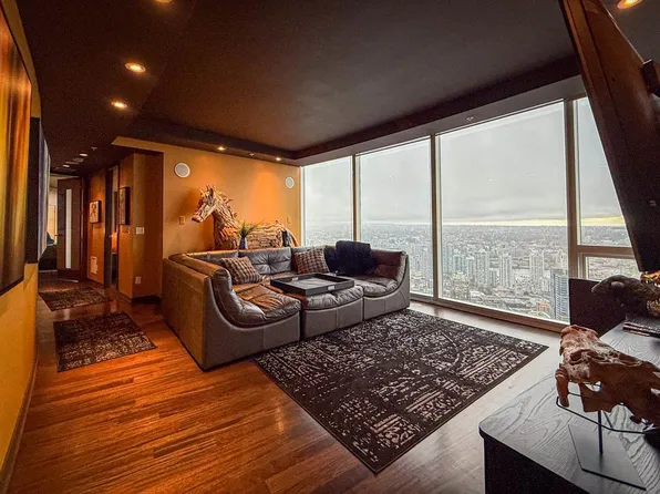 938 Nelson St #4803, Vancouver, BC V6Z 3A7