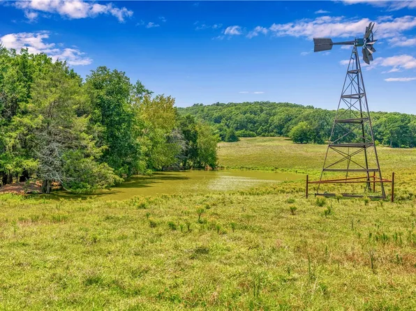 14865 Bradberry Farm Rd, Winslow, AR 72959
