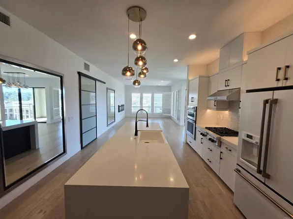 8337 Distinctive Dr, San Diego, CA 92108