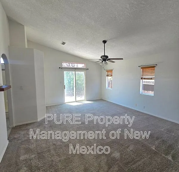 5908 Taurus Ave NW — Photo 7