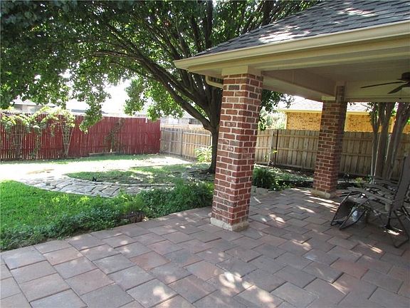 2nd image of 2114 Nugent Dr