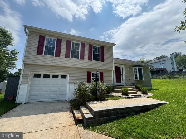 6063 Adcock Ln, Hanover, MD 21076