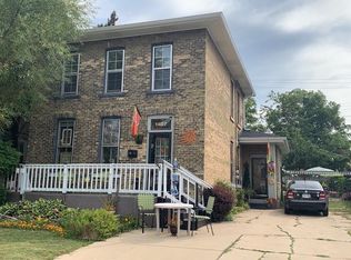 1407 N Main St, Racine, WI 53402