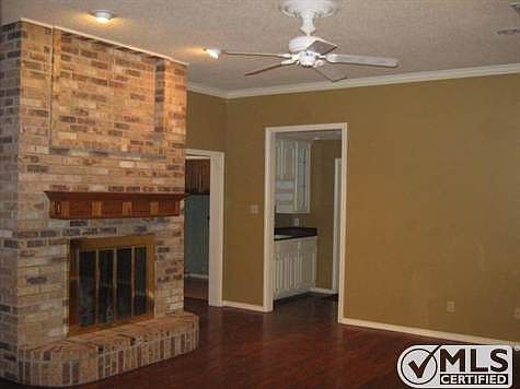 5th image of 4902 Indian Wells Ct