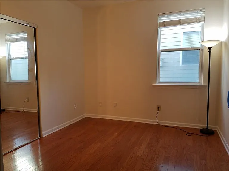 479 Briarfield Xing — Photo 20