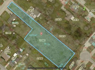 39th St, Groves, TX 77619