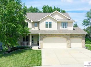 7302 Frederick Cir, La Vista, NE 68128