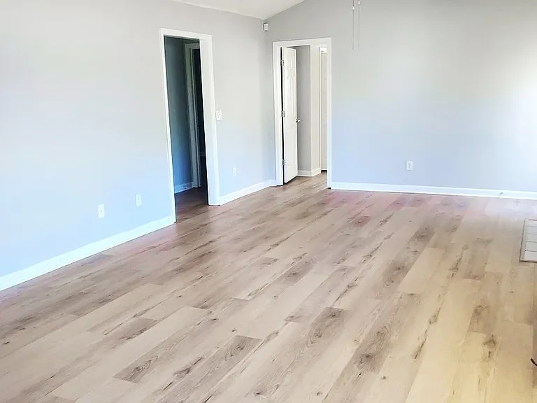 1297 Waterton Trl — Photo 3
