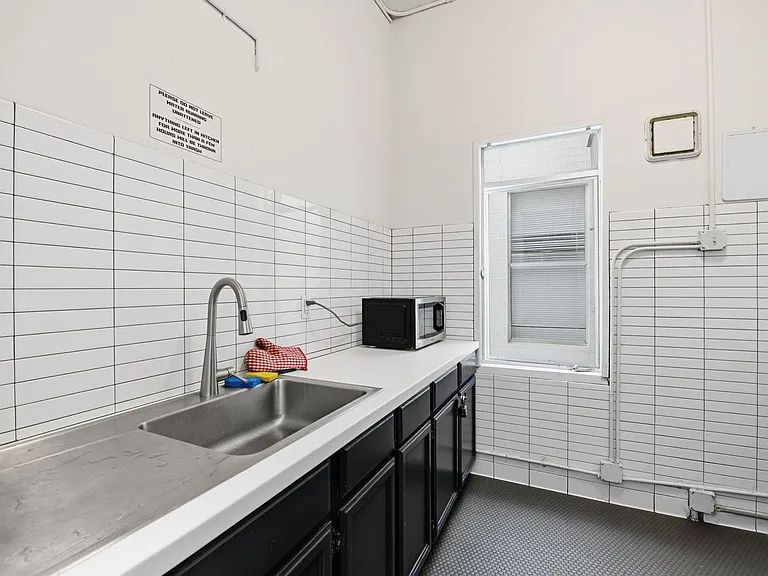 706 Kearny St #127 — Photo 17