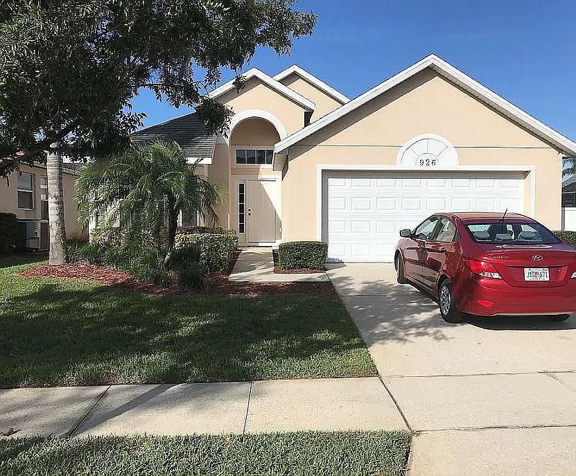 1st image of 926 Emerald Green Ct