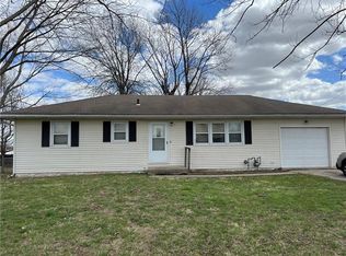 516 N Doniphan St, Lawson, MO 64062