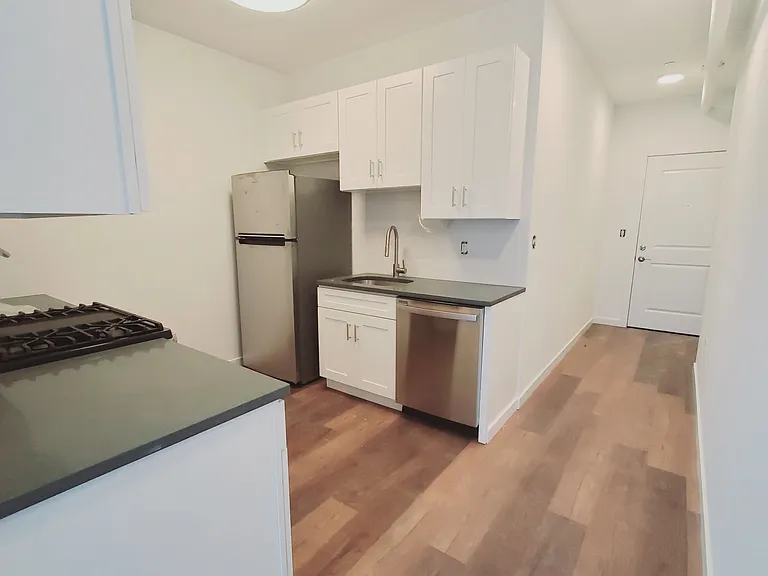 916 Hope St #401 — Photo 2