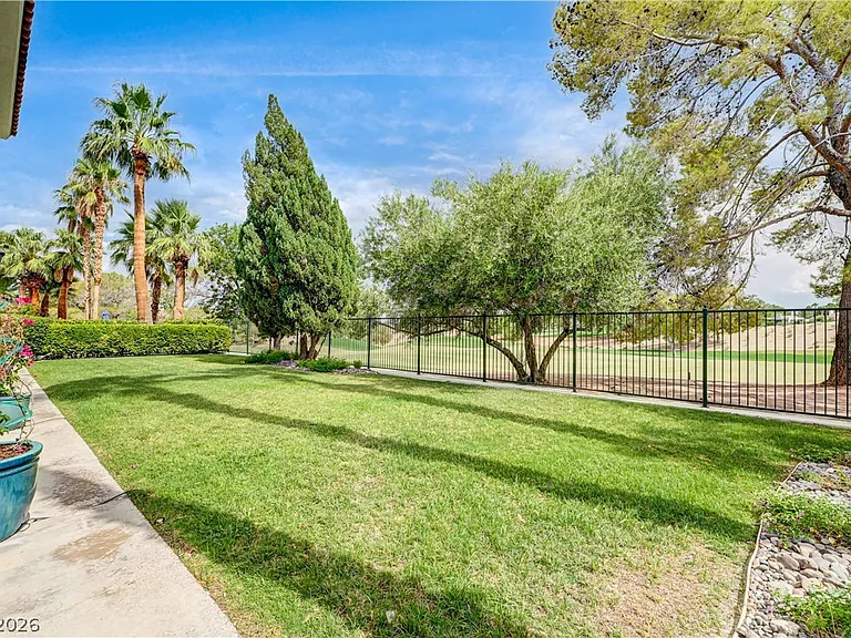 8901 Robinson Ridge Dr — Photo 92