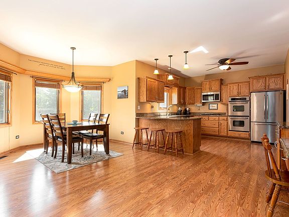 2nd image of 3414 Norwood Ln