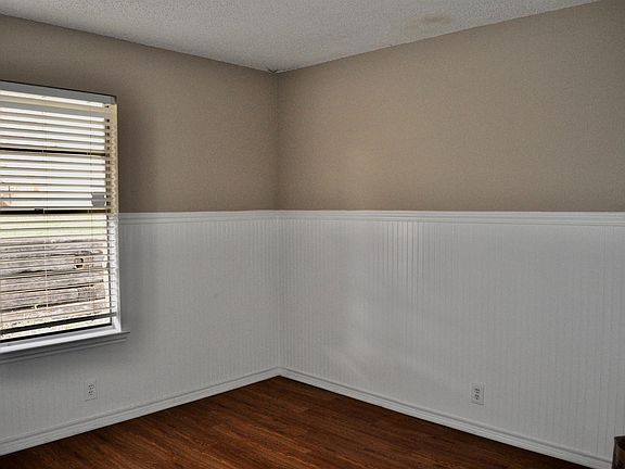 3rd image of 8304 Red Willow Dr