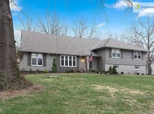 9129 Delmar St, Prairie Village, KS 66207