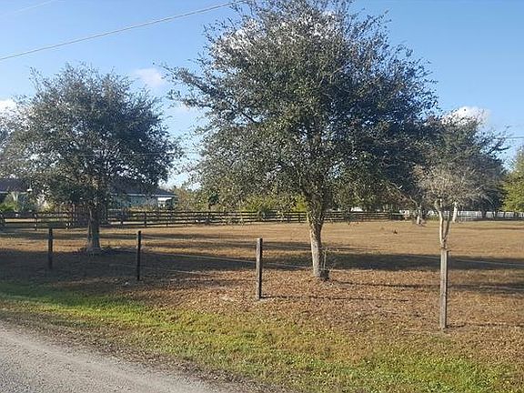 2nd image of 407 River Bed Ct