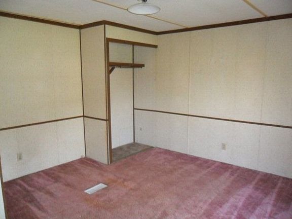 5th image of 2205 Sommer St
