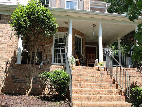 2nd image of 104 Jib Ln