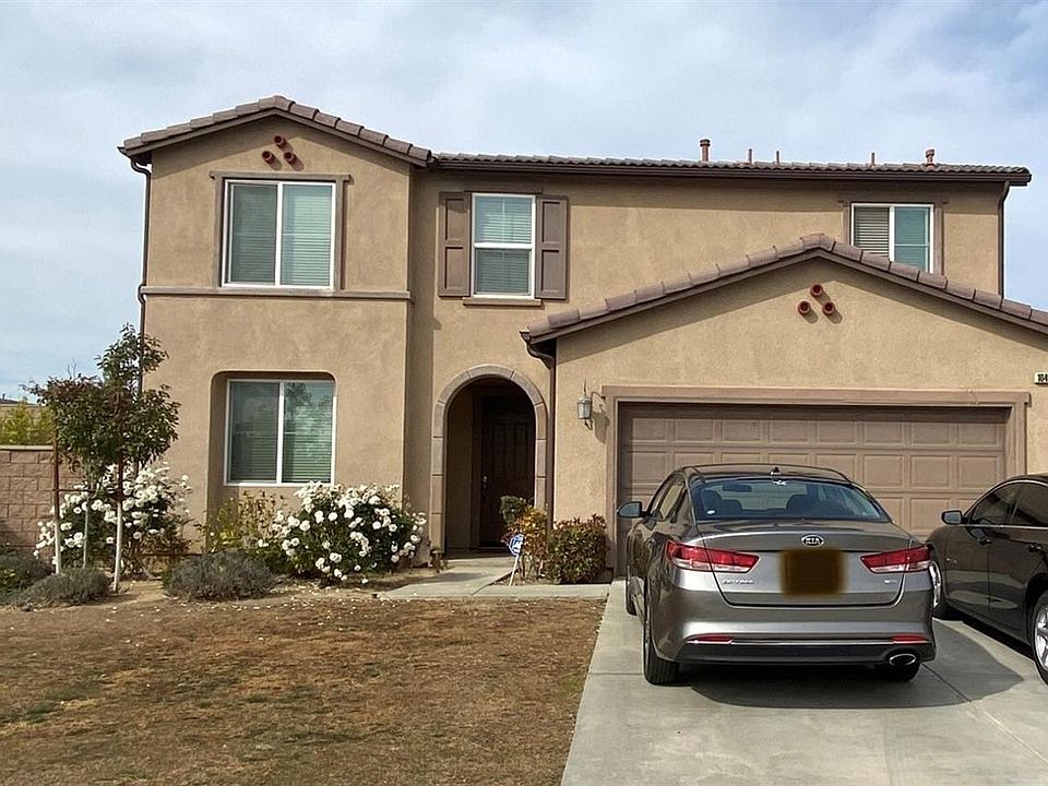 2nd image of 10418 Riata Ln