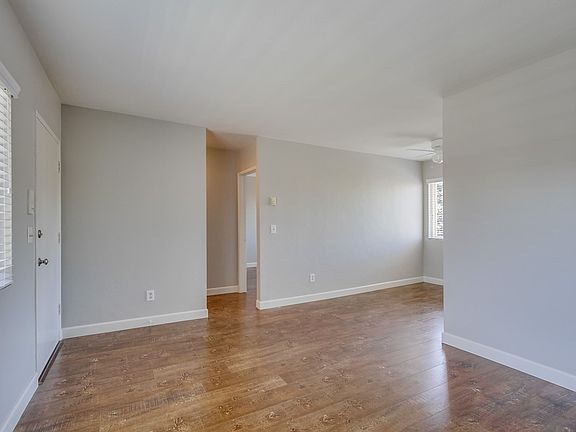 4th image of 3985 Riviera Dr Unit G